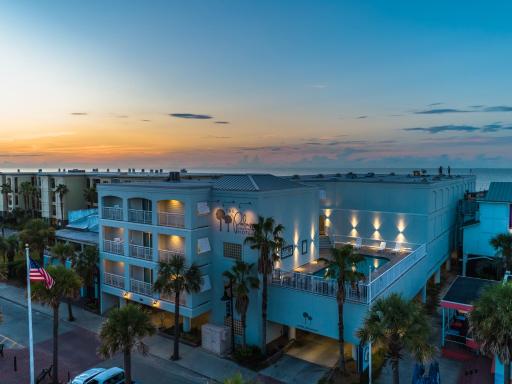 The Palms Oceanfront Hotel - Housity