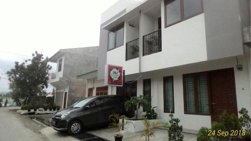 Balige J&J Guest House 1 - Housity