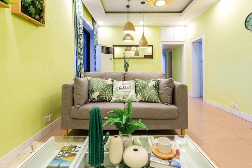 Chongqing Yuzhong·Hongya Cave· Locals Apartment 00134800 - Housity