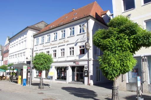 Hotel Goldene Traube - Housity