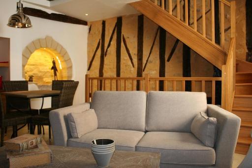 In Sarlat Luxury Rentals, Medieval Cente - Gite Barry - Housity