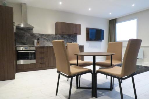 Quay Apartments Clarence House - Hizvo