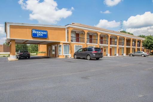 Rodeway Inn - Housity