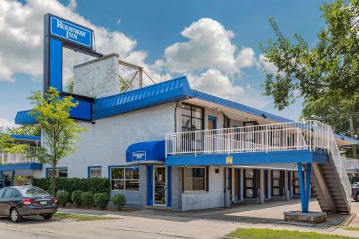 Rodeway Inn - Housity