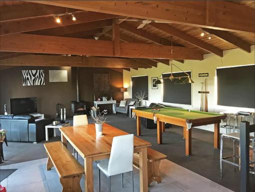 Prom Beach House - Housity