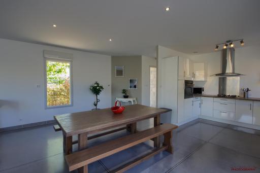 MONTALIEU SEJOUR 2 Maisons, Les tulipes ou Les Bambous - Housity