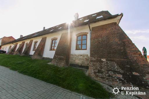 Penzion U Kapitána - Housity