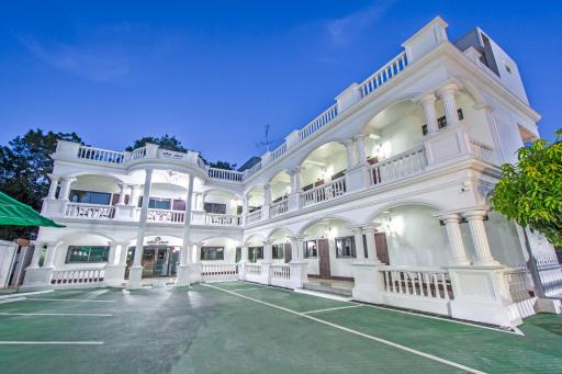 Happiness Guesthouse - Housity