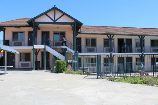 Best Whittier Inn - Housity