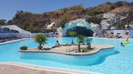 Perla Del Porto Apartments - Housity