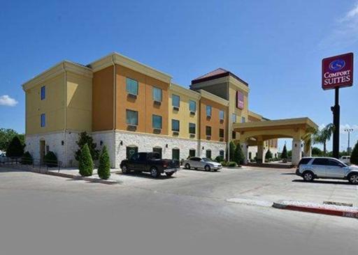 Comfort Suites - Housity