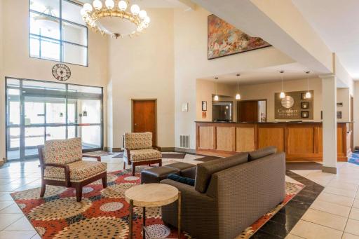 Comfort Inn & Suites South Burlington near University - Housity