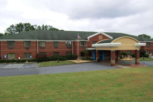 Days-Inn by Wyndham Cedartown - Housity