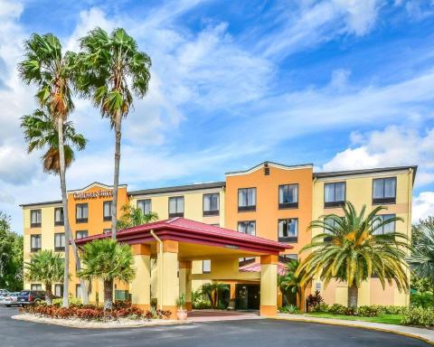 Comfort Suites Tampa - Brandon - Housity