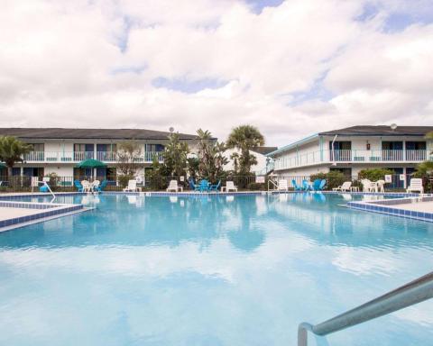 Main Gate Kissimmee Formally Road Way Inn - Housity