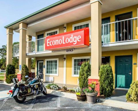 Econo Lodge - Housity