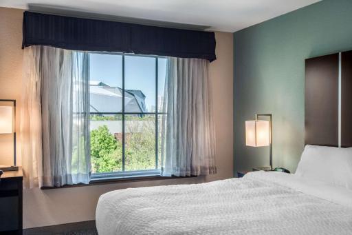 Clarion Inn & Suites Atlanta Downtown - Housity
