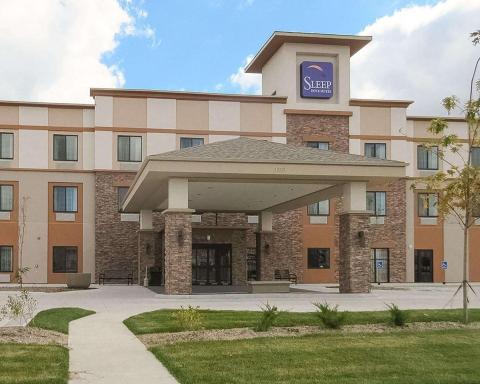 Sleep Inn & Suites Fort Dodge - Housity