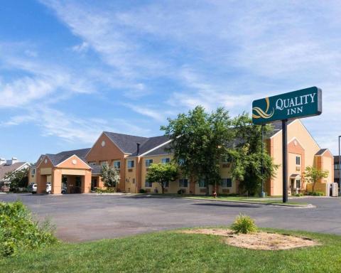 Quality Inn Lakeville North - Housity
