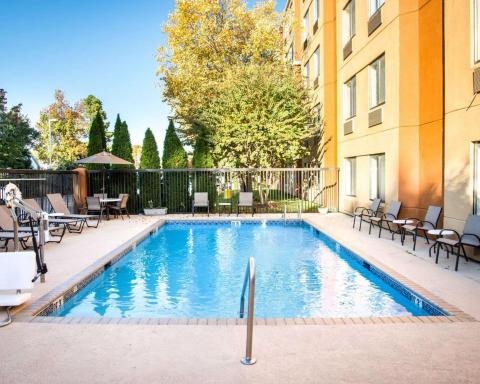 Sleep Inn University Place - Housity