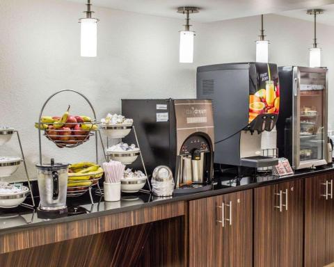 Sleep Inn & Suites Spring Lake - Fayetteville Near Fort Liberty - Housity
