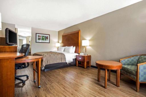 Quality Inn & Suites University Area - Housity