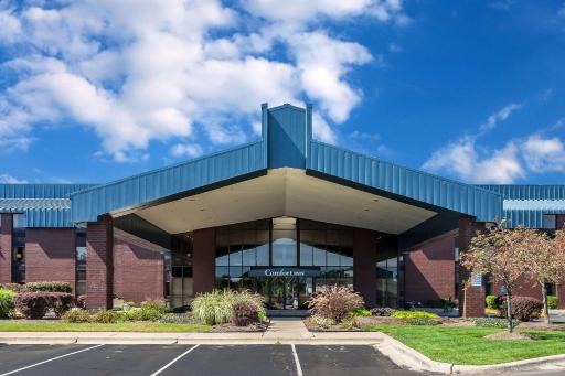 Comfort Inn - Hall of Fame - Housity