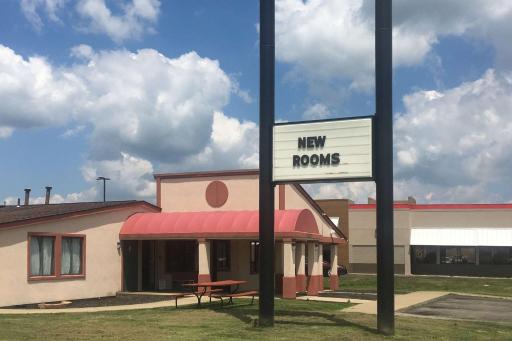 Rodeway Inn - Housity