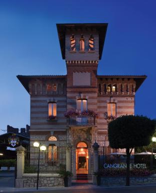 Cangrande Hotel - Housity