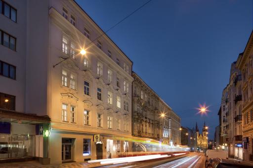Louren Apartments - Housity