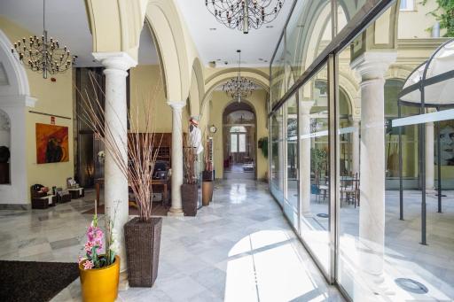 Hotel Palacio Garvey - Housity