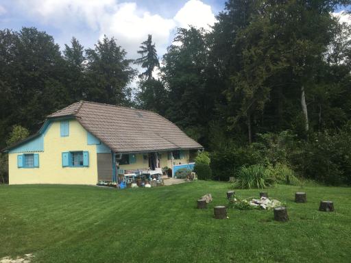 Blue Cottage - Housity