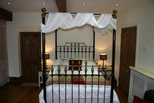 Cadleigh Manor - Housity