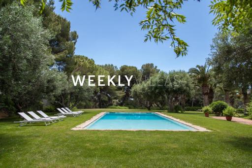 Masia Sitges Mas Peirot Geniune Farmhouse 20 min walk from beaches 60 Heactares of Wine Fields Garden AC Until 18 people - Housity