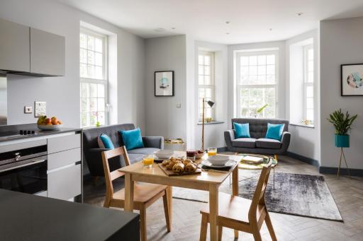 Farnborough Boutique by Viridian Apartments - Housity