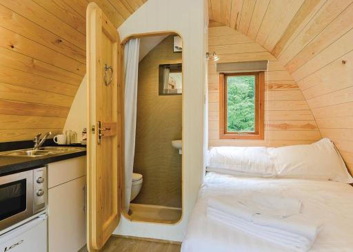 Manor Resort Pods - Housity