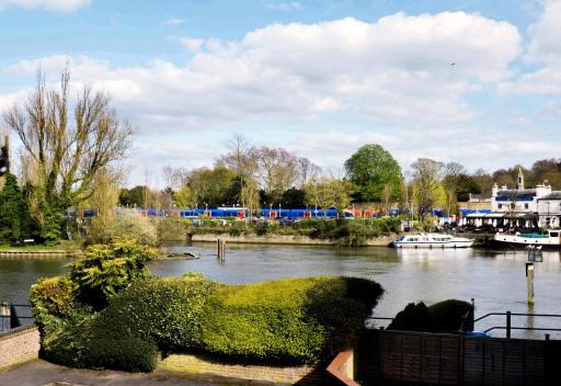 STABLE HOUSE - Eton WINDSOR - Housity