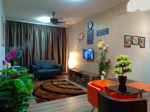 Casa Aldabella Pantai Batu Buruk - Housity
