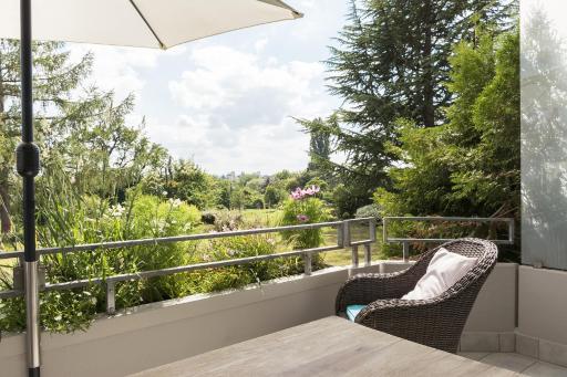 seeglueck SONNENSCHEIN uni nahes und See nahes Apartment mit großem Südbalkon und Tiefgaragenstellplatz - Housity