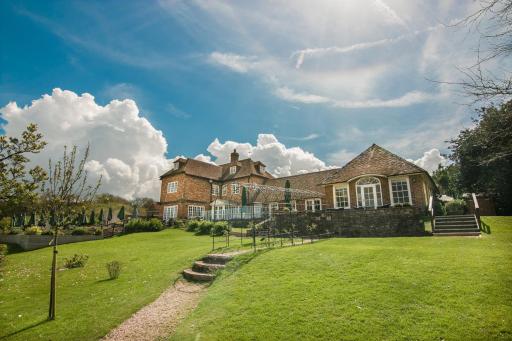 Master Builder's House Hotel - Housity