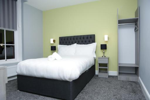 The Spring Bank APARTHOTEL - Housity