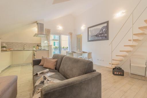 The Sweet Square Flat - Housity