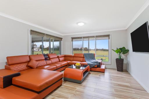 Travel Proud Bulla Villas - More Space for your Stay, Sleep 12 - Housity