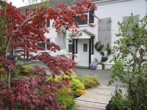 Cwmbach Guest House - Housity
