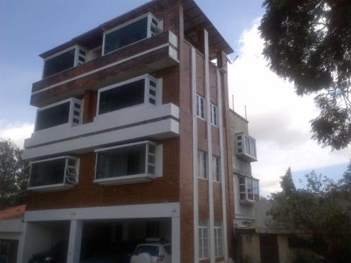 Apartamentos Comodos Cerca del Aeropuerto - Housity