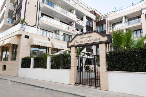 Green Paradise Deluxe Apartments - Housity