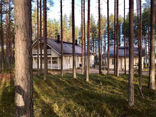 Big Cottage By The Lake - Housity