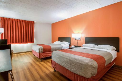 Motel 6-New Stanton, PA - Housity