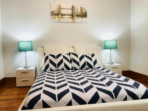Beach Boston Lodge and Suites - Housity