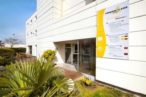Premiere Classe Bordeaux Nord - Lac - Housity